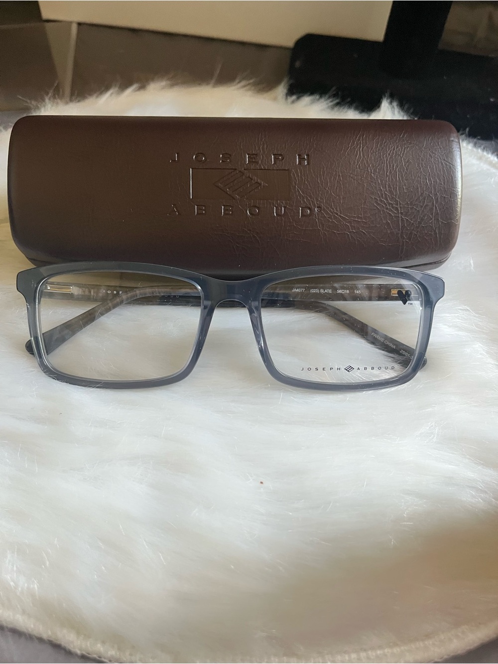 NWOT Joseph Abboud Slate Rectangular Eyeglass Frames with Brown Case